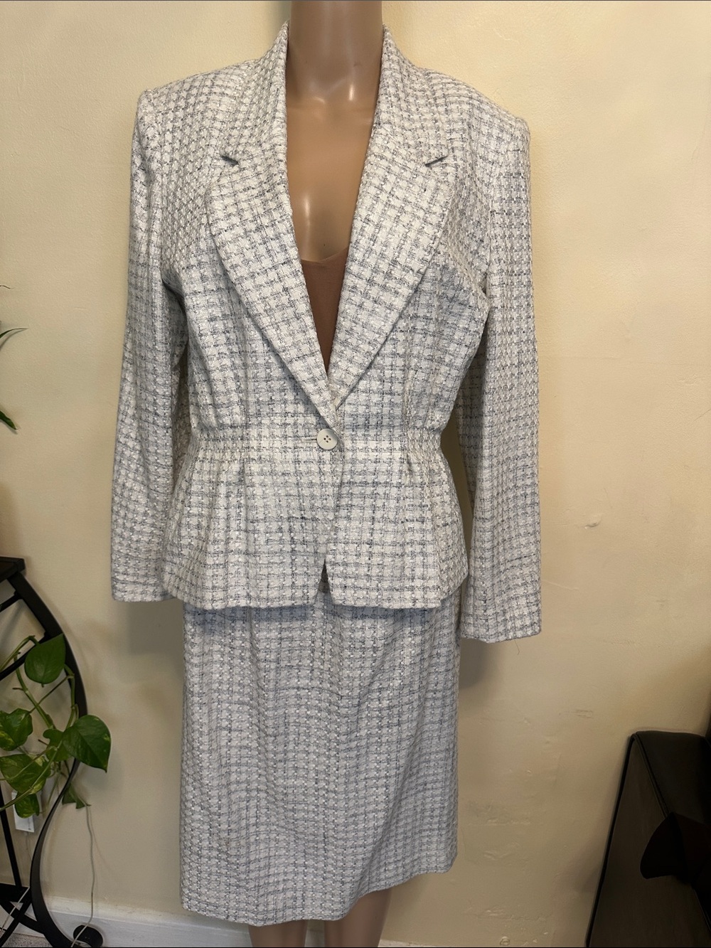 Women's Light Gray Tweed Peplum Blazer and Skirt Set